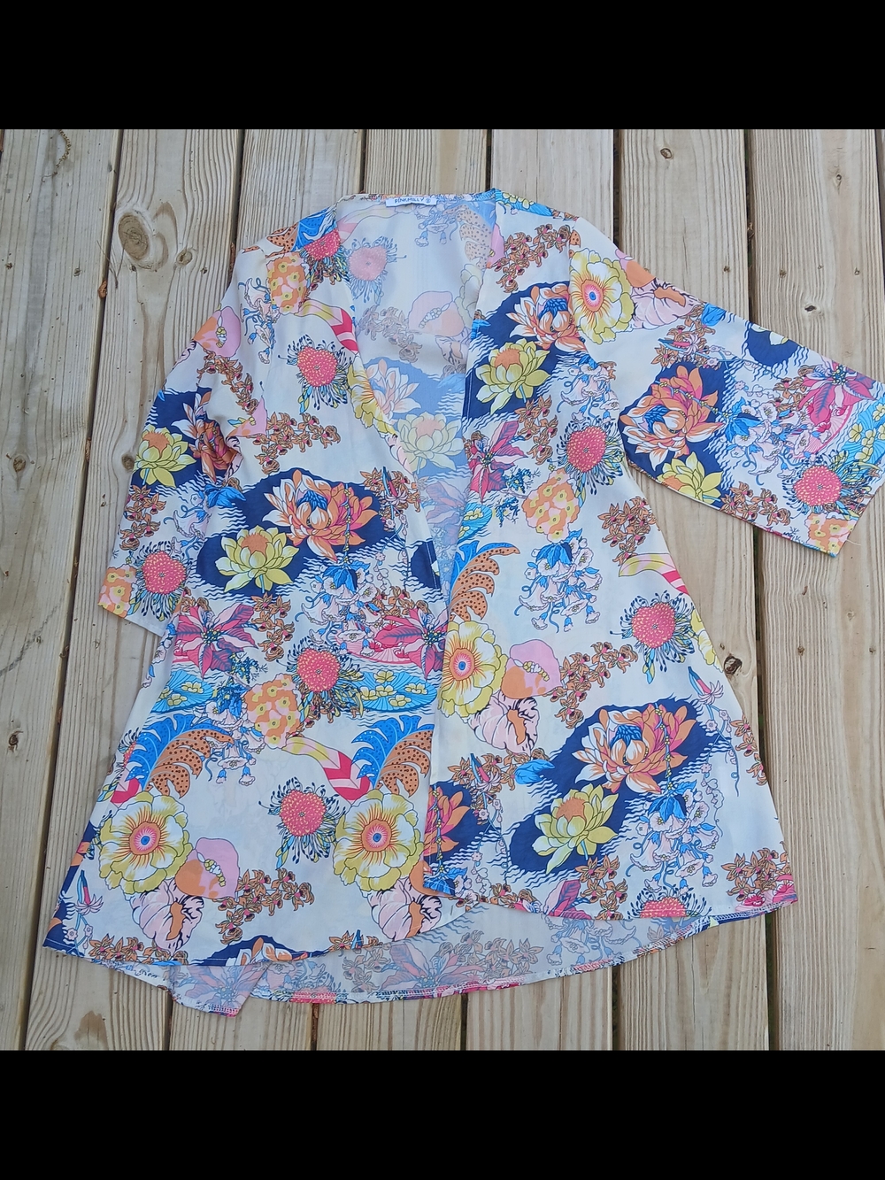 Floral Lightweight Women’s Kimono Top - Multi